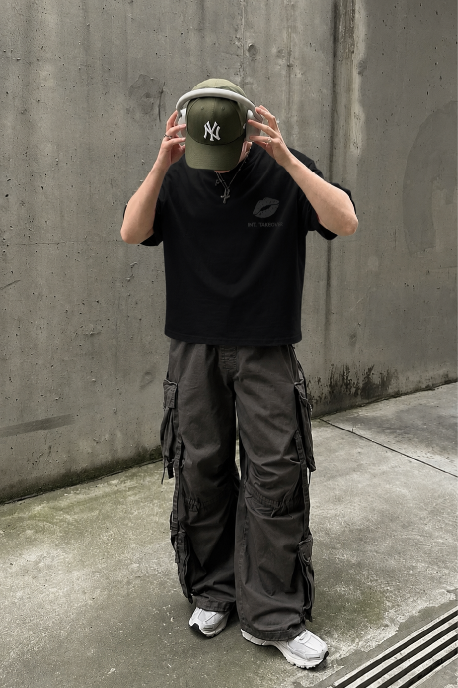 Takeover Tshirt - Blackout